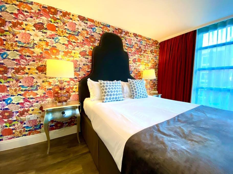 Luxurious Studio Apartment - 1 Minute Walk To Poole Quay - Great Location - Free Parking - Fast Wifi - Smart Tv - Newly Decorated - Sleeps Up To 2! Close To Poole & Bournemouth & Sandbanks Buitenkant foto